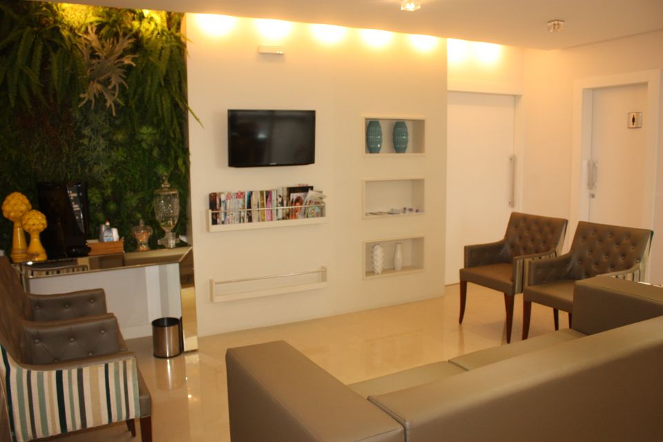 Dr. Rafael Tirapelle - Cirurgia Pl�stica - Rinoplastia - Vaserlipoaspira��o - 