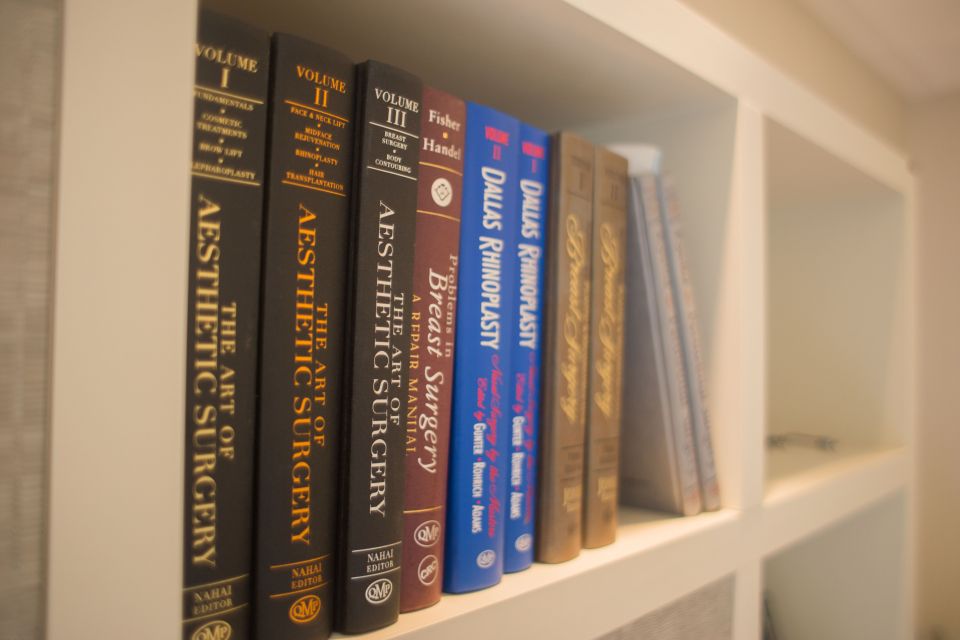 Dr. Rafael Tirapelle - Cirurgia Pl�stica - Rinoplastia - Vaserlipoaspira��o - 