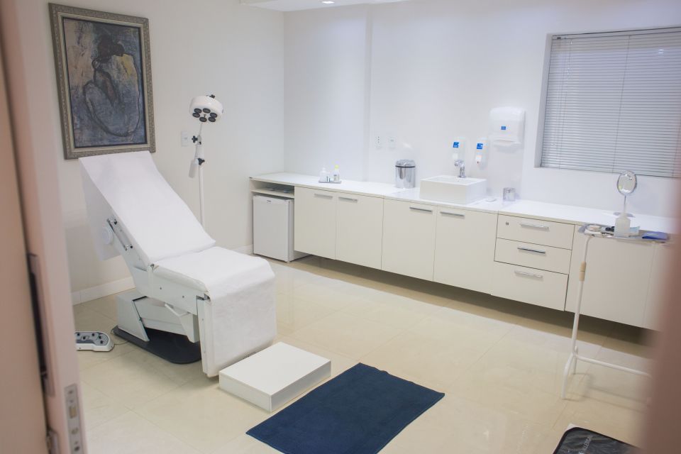 Dr. Rafael Tirapelle - Cirurgia Pl�stica - Rinoplastia - Vaserlipoaspira��o - 