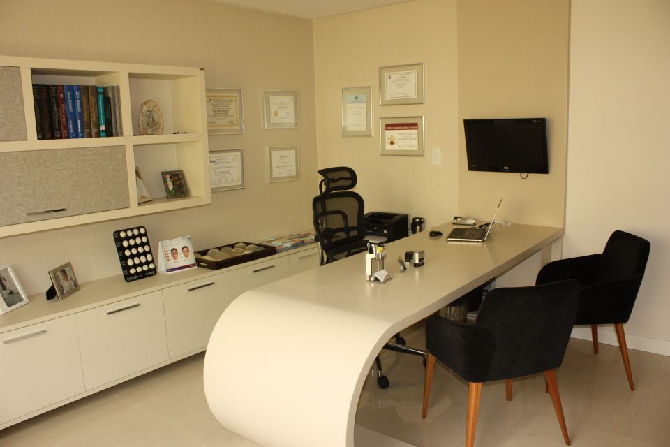 Dr. Rafael Tirapelle - Cirurgia Pl�stica - Rinoplastia - Vaserlipoaspira��o - 