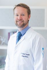 Dr. Rafael Tirapelle - Cirurgia Pl�stica - Rinoplastia - Vaserlipoaspira��o - Rafael de Almeida Tirapelle Cirurgi�o Plastico CRM 15206 RQE 7657